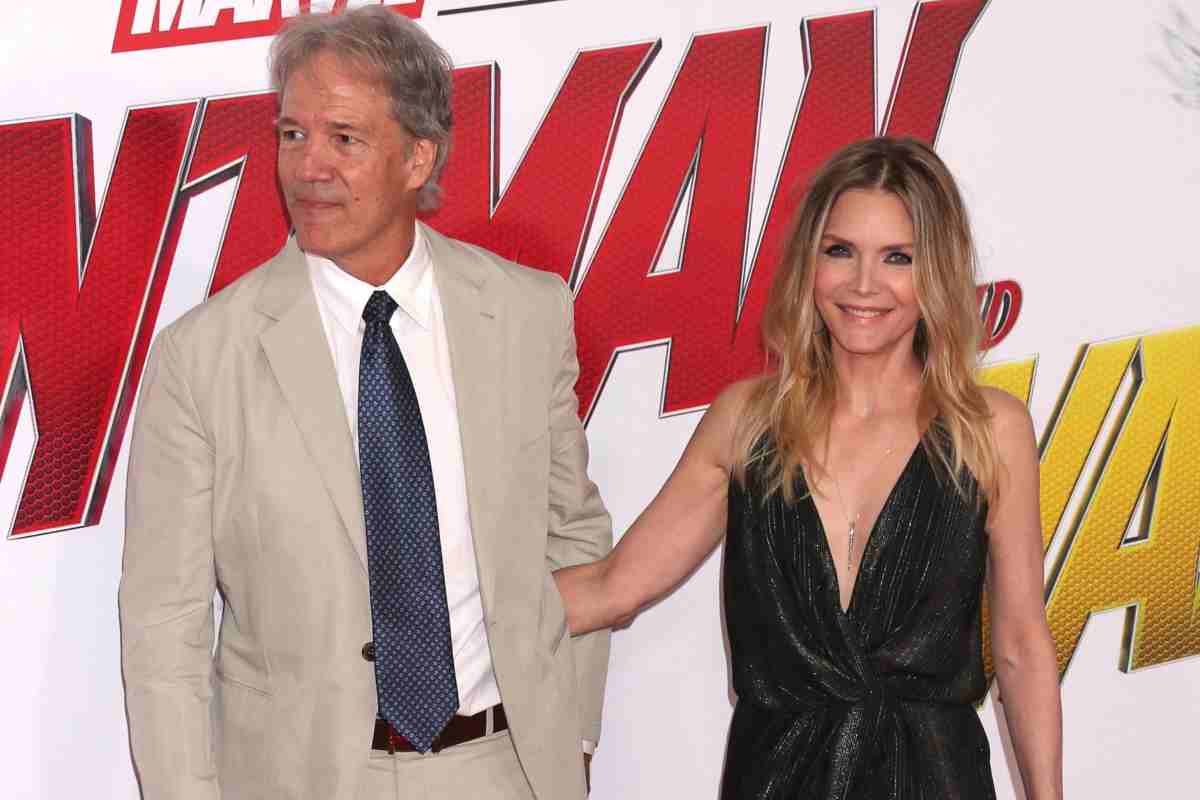 David E. Kelley Michelle Pfeiffer